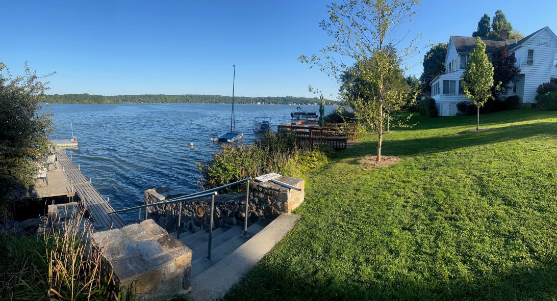 Bantam Lake panorama from Breezy Knoll